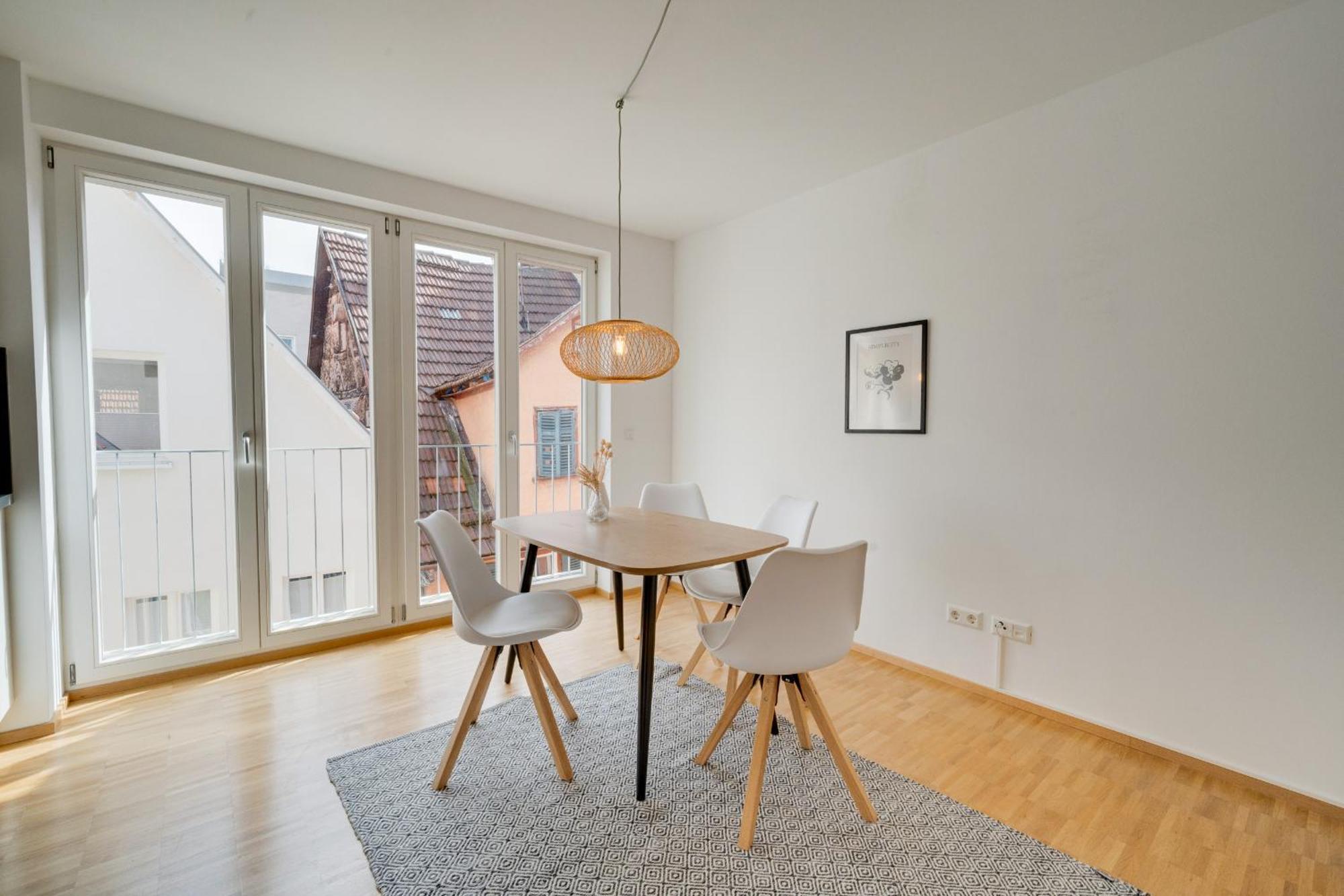 Altstadt Apartment 2 Zimmer Am Weibermarkt Reutlingen Bagian luar foto
