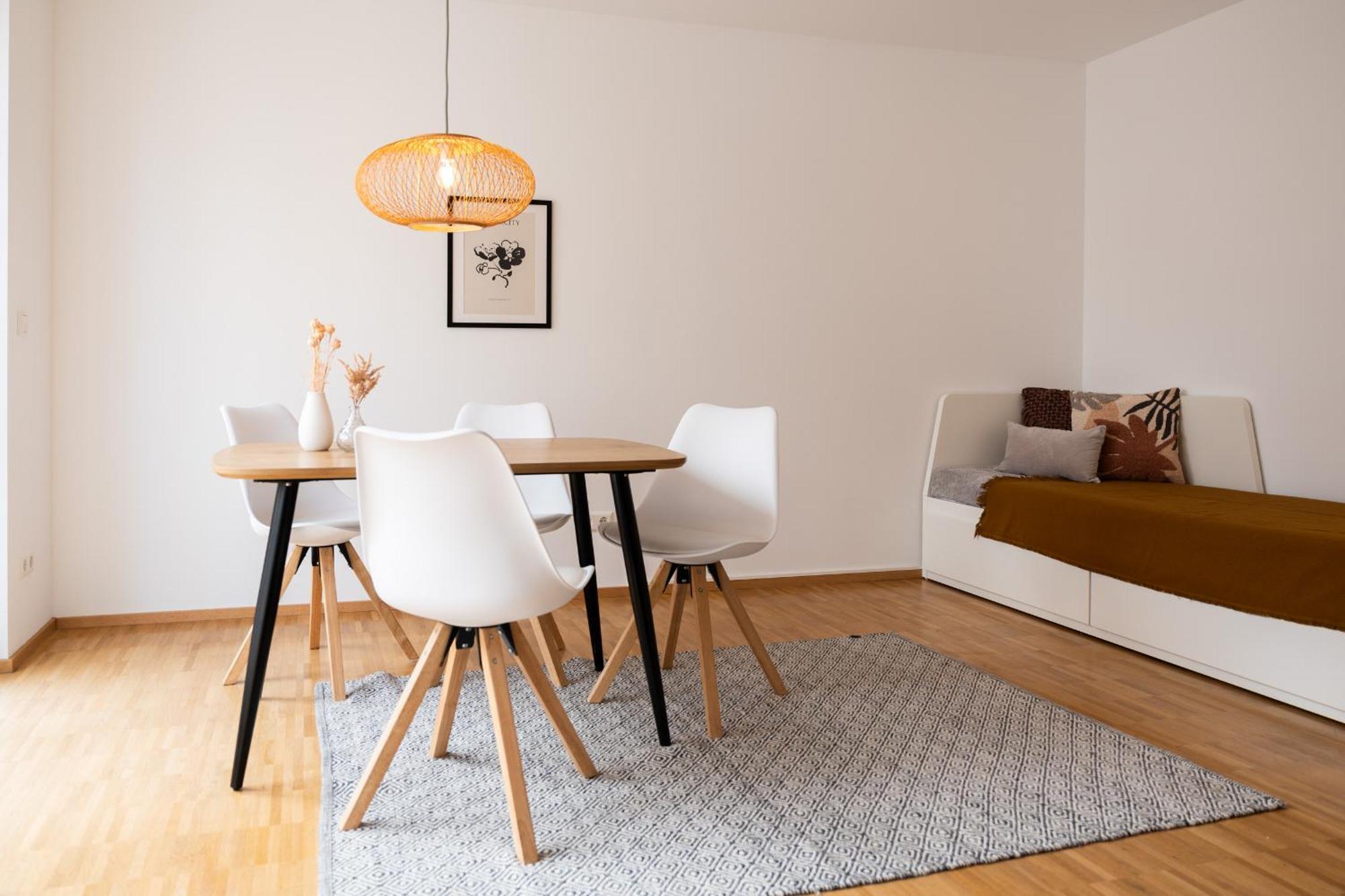Altstadt Apartment 2 Zimmer Am Weibermarkt Reutlingen Bagian luar foto