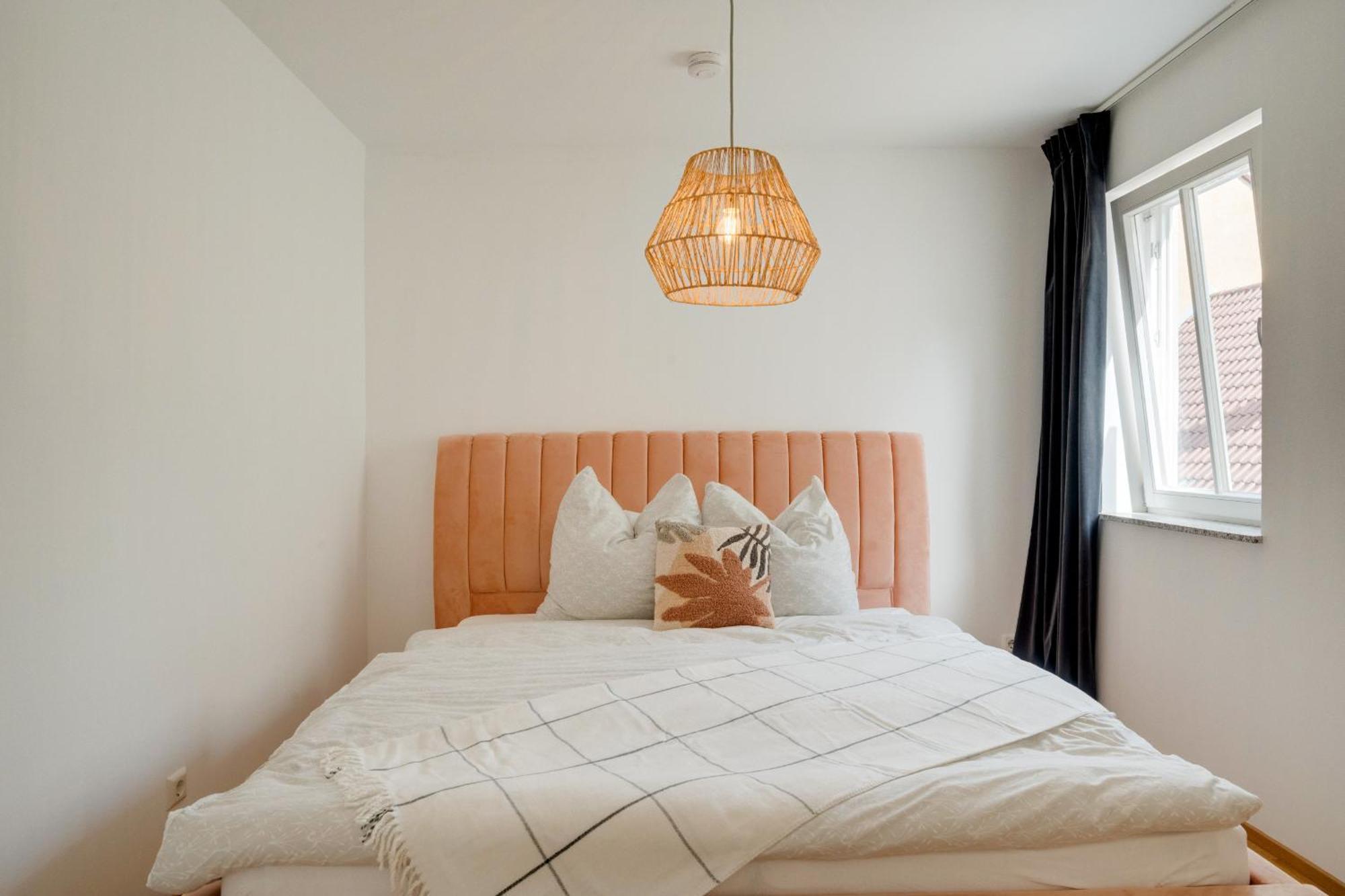 Altstadt Apartment 2 Zimmer Am Weibermarkt Reutlingen Bagian luar foto